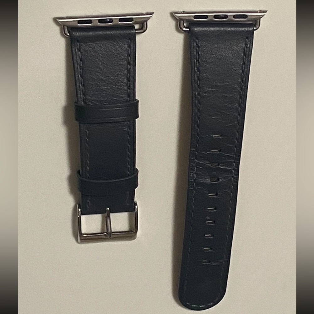 iwatch Band 40mm in Great Condition & Only Worn a Few Times